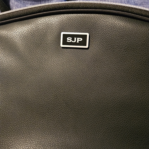 Brand New Sarah Jessica Parker Travel Belt Bag - Picture 9 of 9